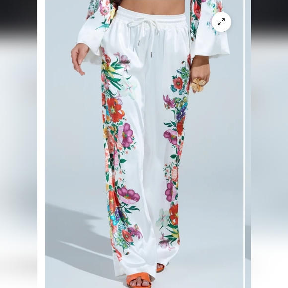 AKIRA Pants - FULL BLOOM STRAIGHT LEG TROUSERS - 1x